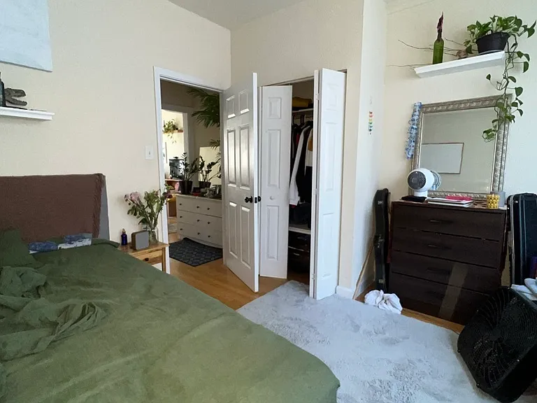 1916 N Drake Ave #2W — Photo 7