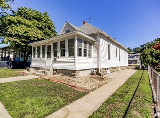 405 W 3rd St, Taylorville, IL