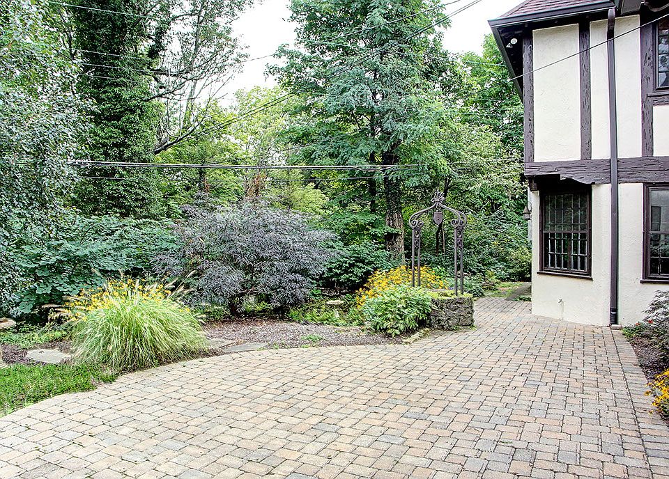 1st image of 50 Walnut Ln