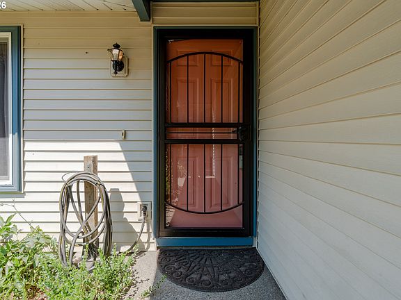 2nd image of 2063 NE 9th Pl