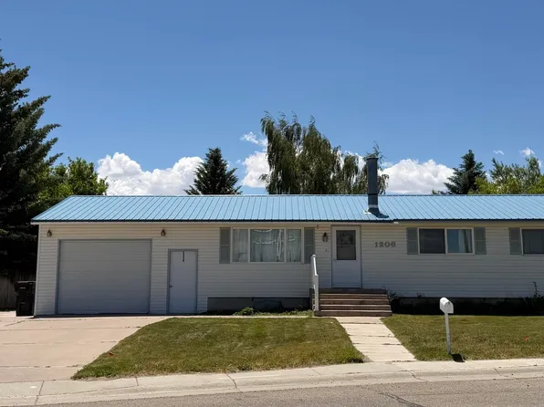 1206 Garnet St, Kemmerer, WY 83101