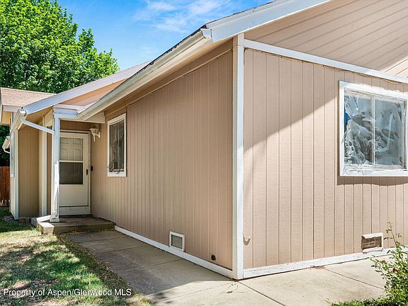 4th image of 328 Dragonroot Dr