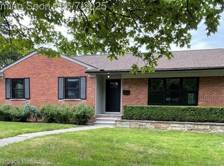2414 Hawkins Ave, Royal Oak, MI