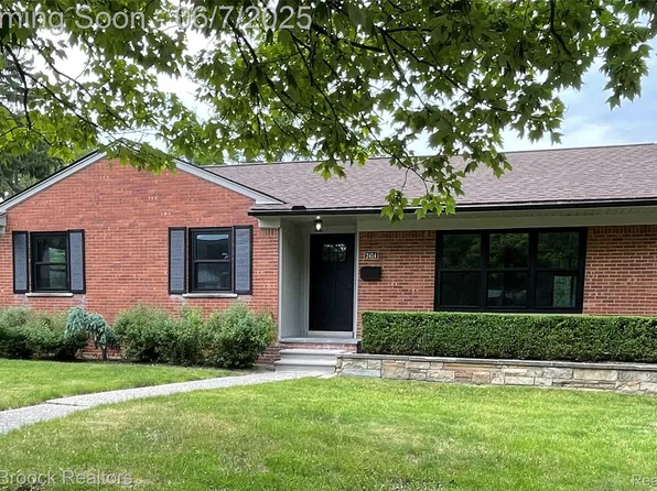 2414 Hawkins Ave, Royal Oak, MI 48073