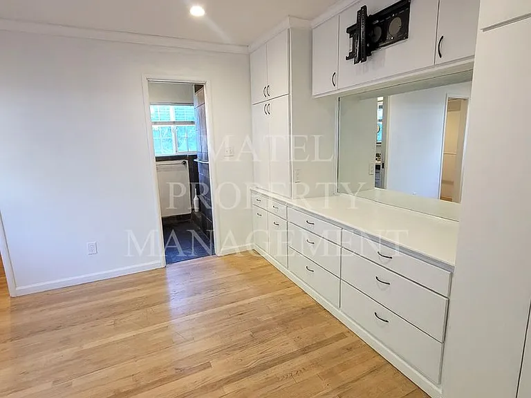 409 Birchwood Ct — Photo 13