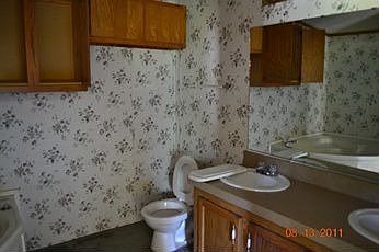 4th image of 6876 S County Road 25 W