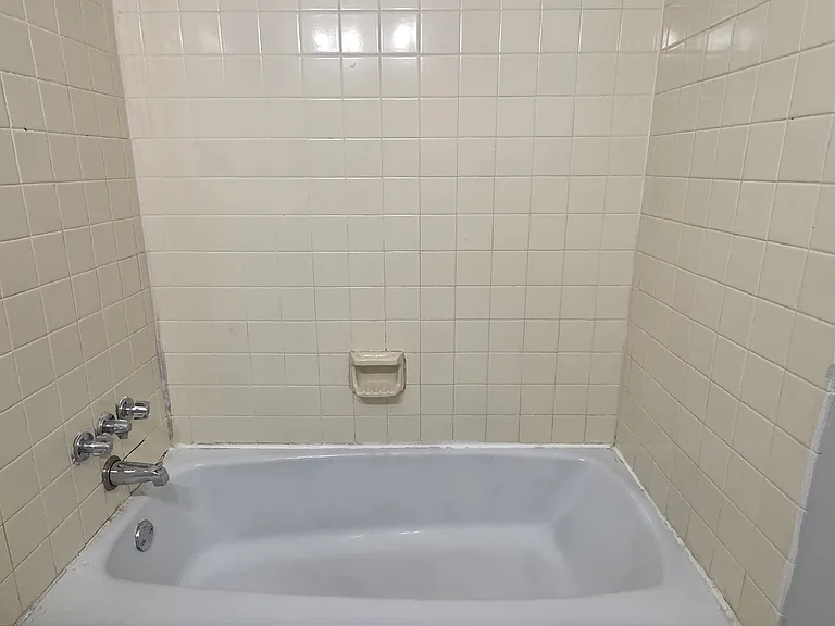 1923 Vantage Point Pl #A — Photo 12