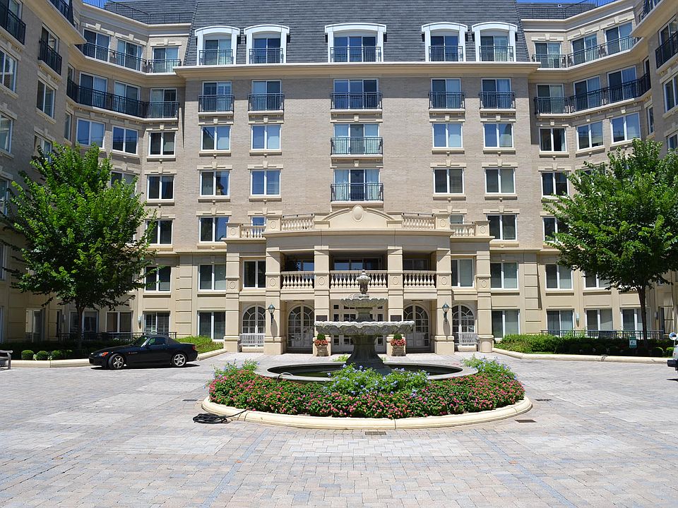 1st image of 5 Park Pl APT 214