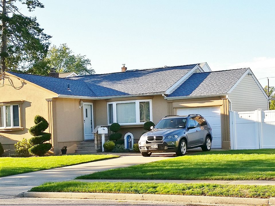 1st image of 25 Commonwealth Ave
