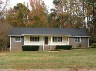 318 Plantation Cir, Fayetteville, GA 30214