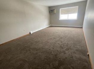 18 Signor St #8, East Hartford, CT 06108