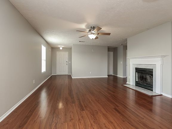 3rd image of 5064 Smith Springs Pkwy