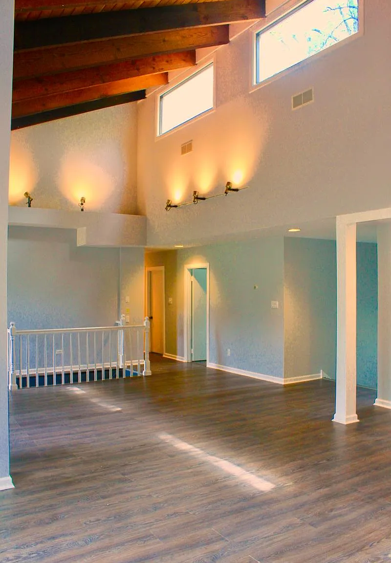3 bed, 2945 sqft, $3,645 — Photo 4