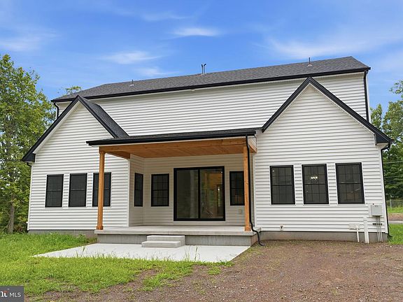 4th image of 82 Scott Rd
