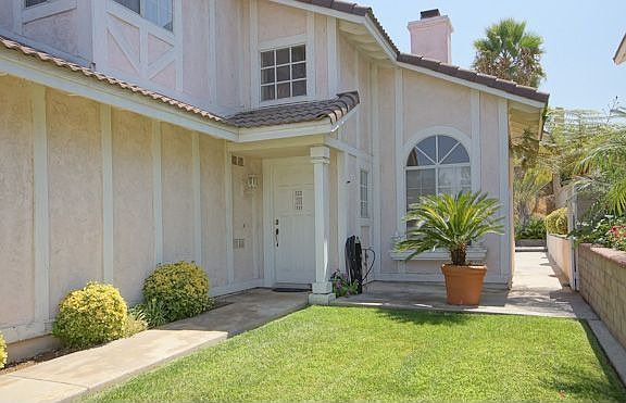 3rd image of 2489 Norte Vista Dr