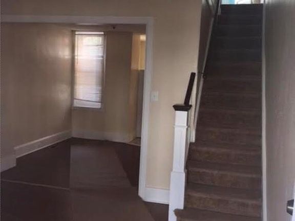 2nd image of 156 N Robinson St #House