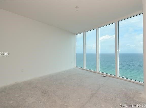 TRUMP #1805 Dining Room.