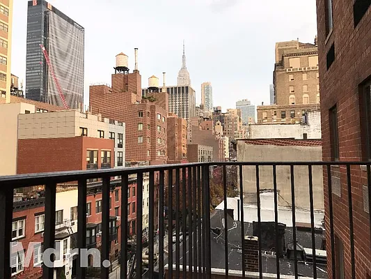 Rented by Mdrn Residential | media 24
