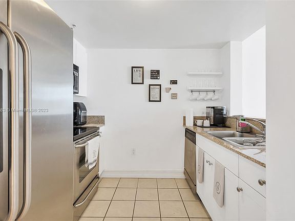 3rd image of 117 NW 42nd Ave APT 816