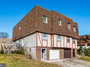 15140 Kovats Dr, Philadelphia, PA 19116