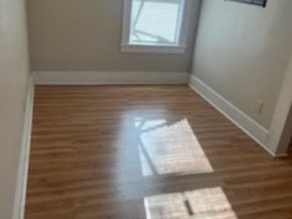 2nd image of 110 S Illinois St #B