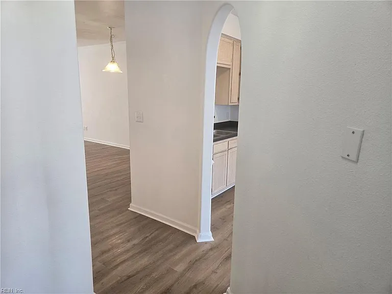 2591 Hartley St — Photo 5