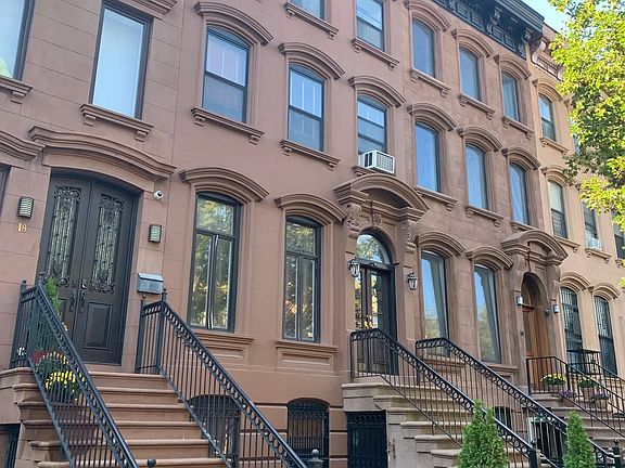 3rd image of 16 E 129th St