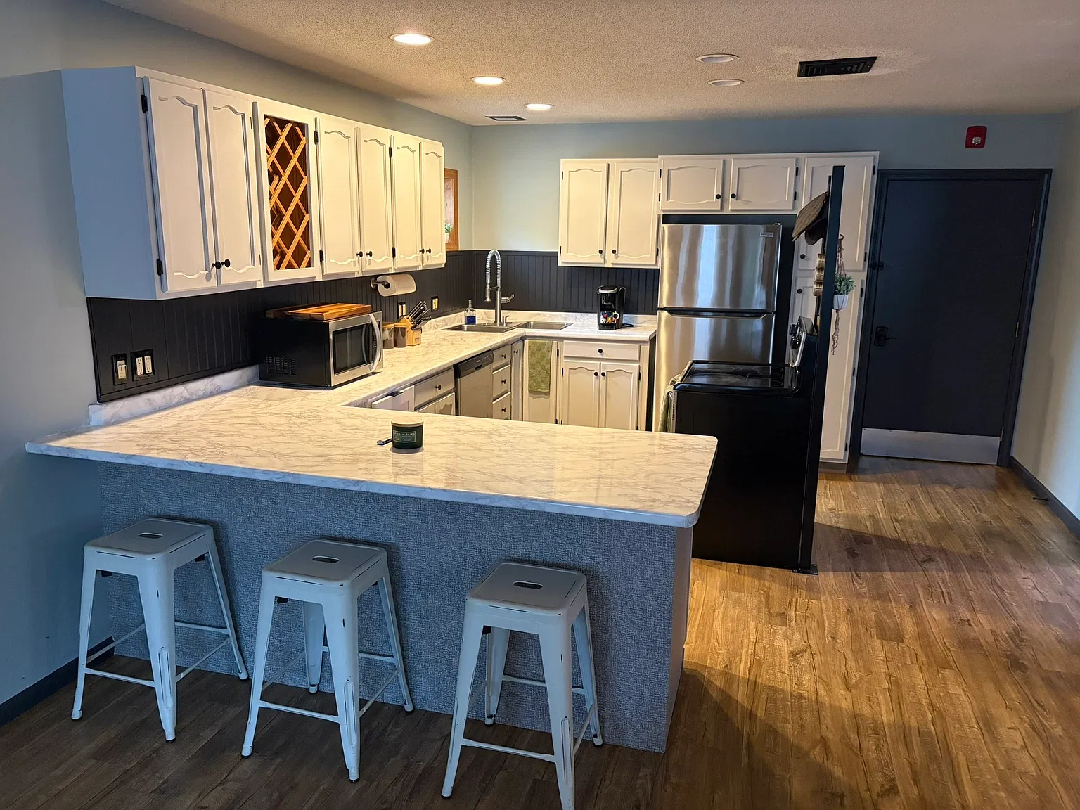 2 bed, 1.0 bath, 1500 sqft, $2,100 — Photo 3