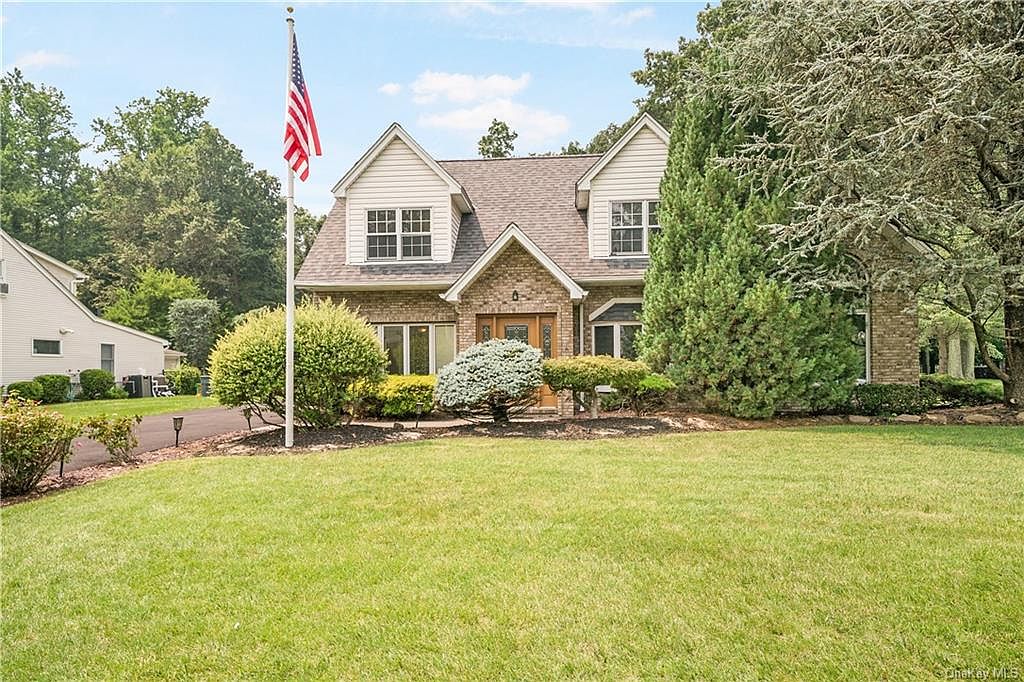 33 Rowan Road, Pearl River, NY 10965 Zillow