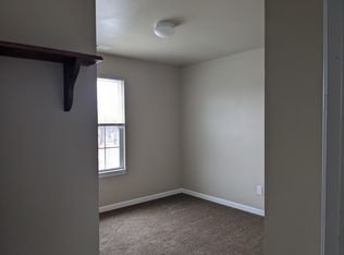 810 Chestnut St #C, Montgomery City, MO 63361