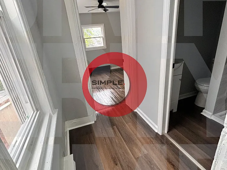 1140 Franklin St — Photo 4