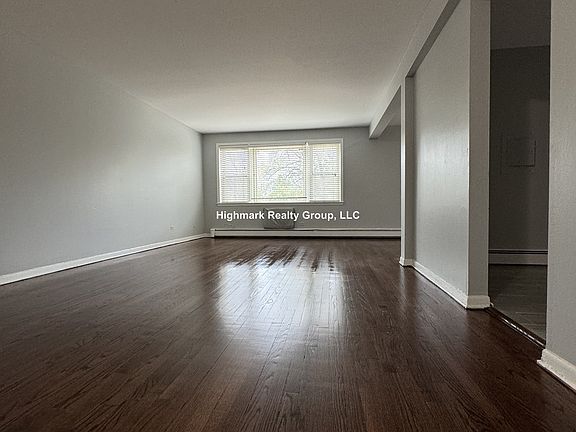4th image of 8644 Skokie Blvd #304A