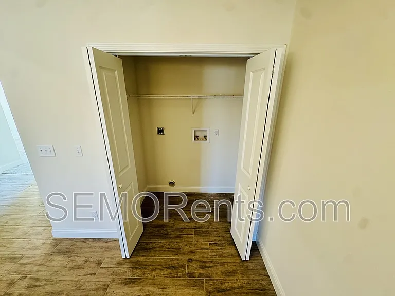 3965 McKendree Crossing Dr #1 — Photo 6
