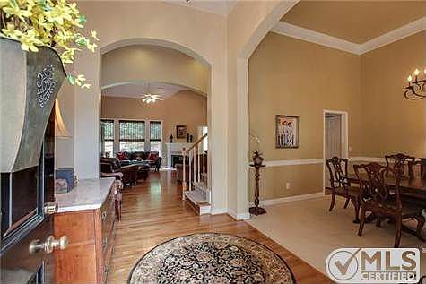 2nd image of 509 Vinings Ct