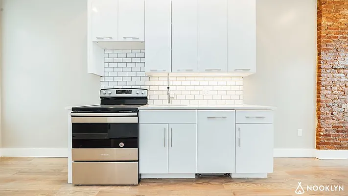 Rented by Nooklyn NYC LLC | media 25