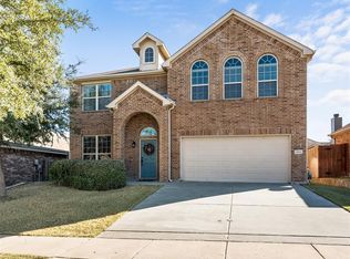 1041 Long Pointe Ave, Fort Worth, TX 76108