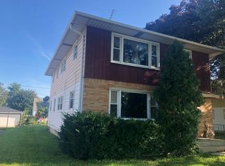 2106 W Van Beck Ave, Milwaukee, WI 53221