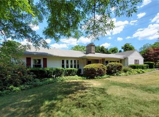 145 Hawthorne Dr, Fairfield, CT 06825