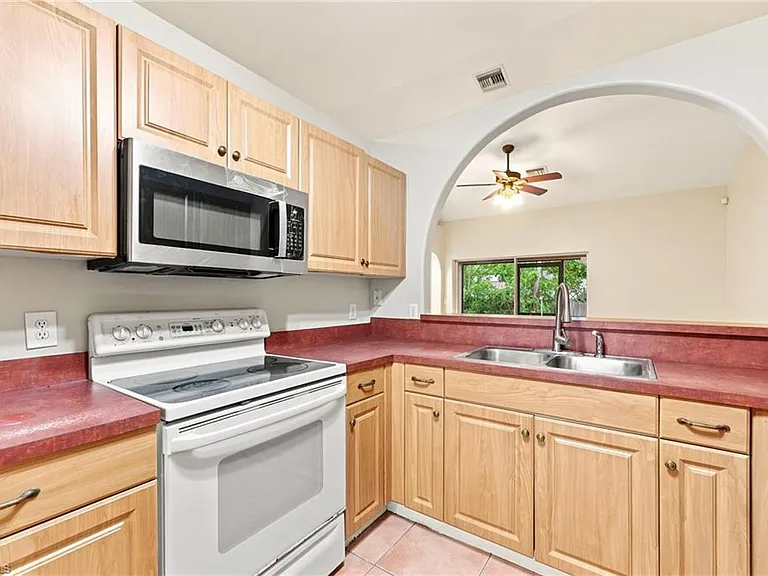 4438 Pine Lake Rd — Photo 9