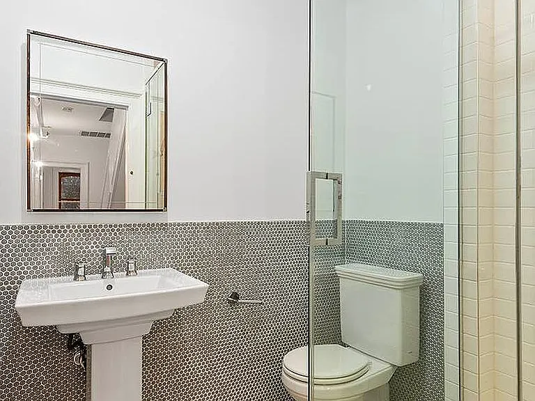 52 S Oxford St #2 — Photo 20