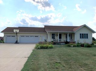 1923 Kenwood Ave, New Hampton, IA 50659