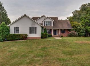 618 Point Of View Dr, Columbia, TN 38401