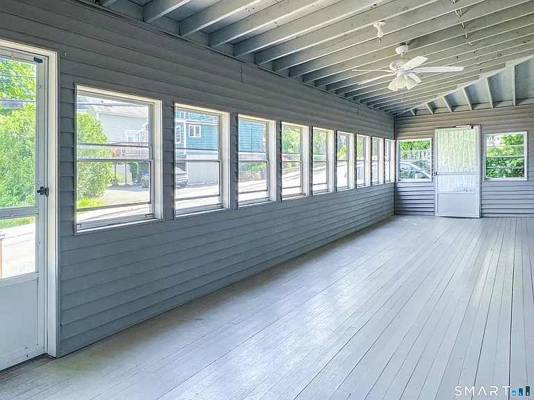 58 Shore Dr — Photo 3