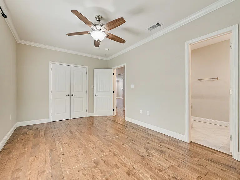 811 Kidd Springs Dr — Photo 16