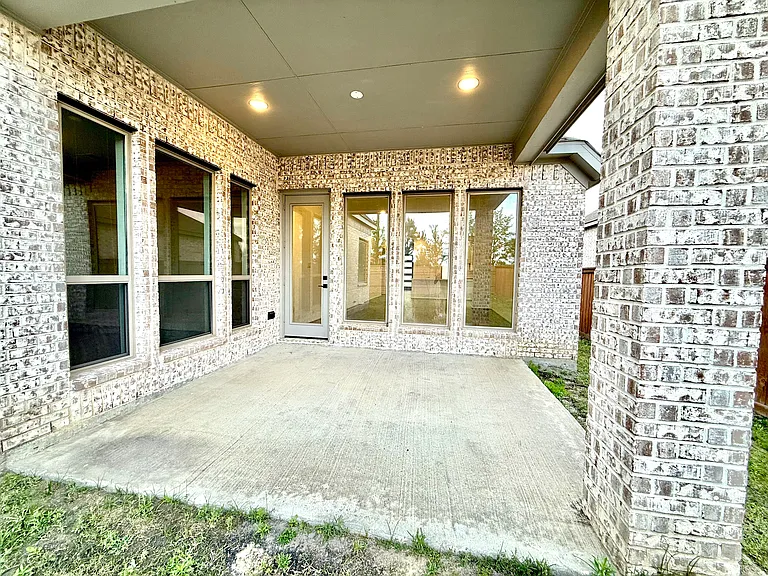 18415 Circle Bar Ranch Ct — Photo 15