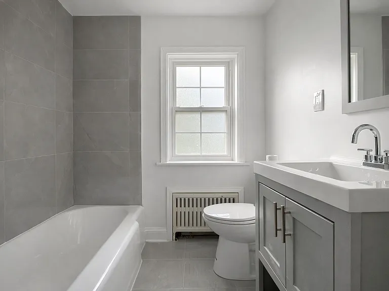 2608 Bennett Ave #3W — Photo 12