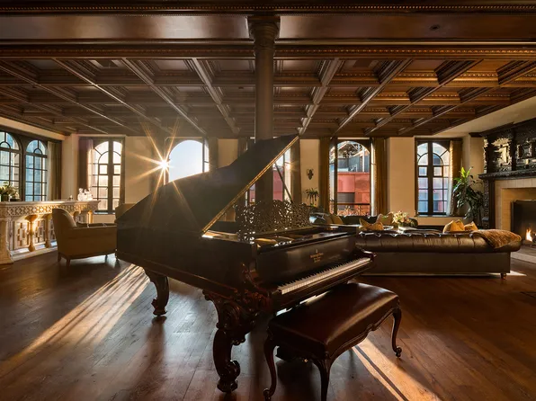 704 Broadway image 18 of 29