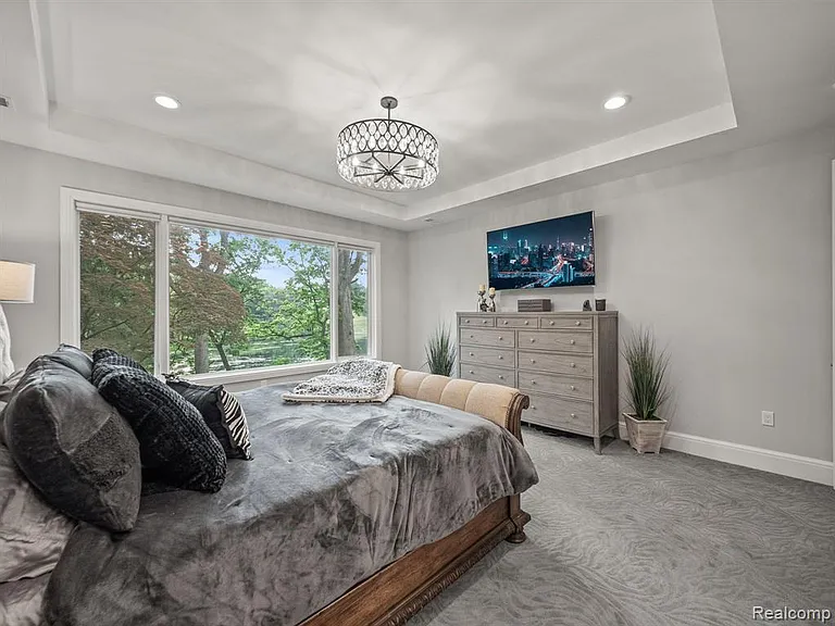 3511 Lakecrest Dr — Photo 35