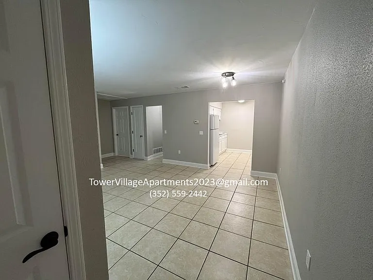 7423 SW 42nd Pl #1 — Photo 4