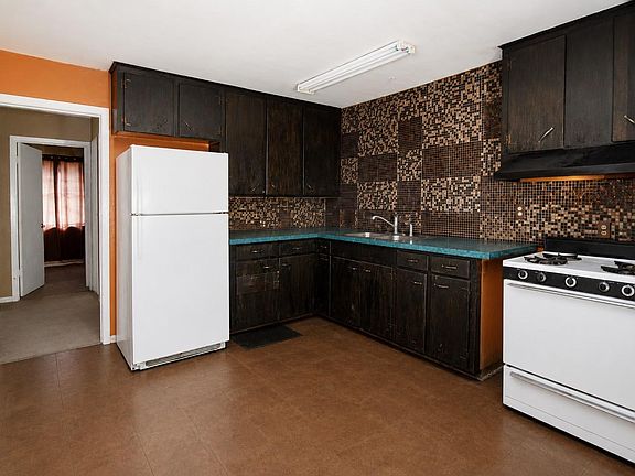4th image of 10217 Cheeves Dr